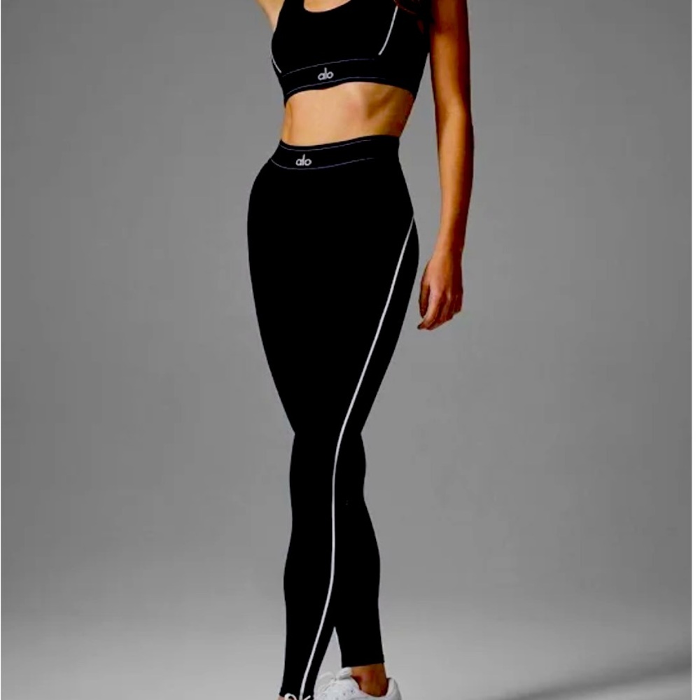 Alo Yoga high waisted leggings and suit up bra